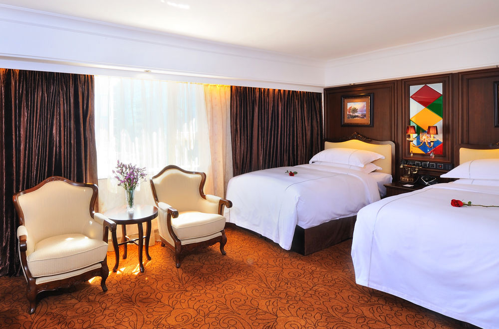 Hotel Beverly Plaza Macau Buitenkant foto