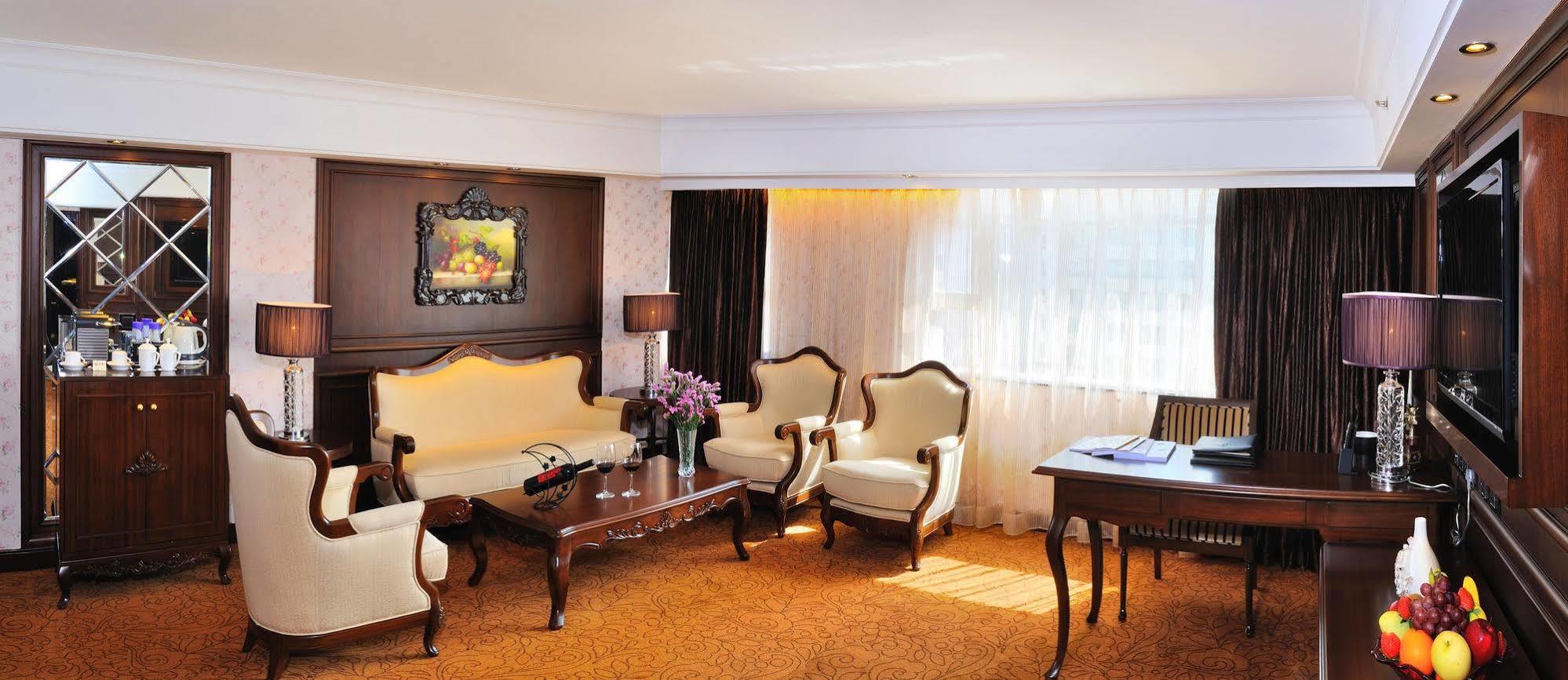 Hotel Beverly Plaza Macau Buitenkant foto